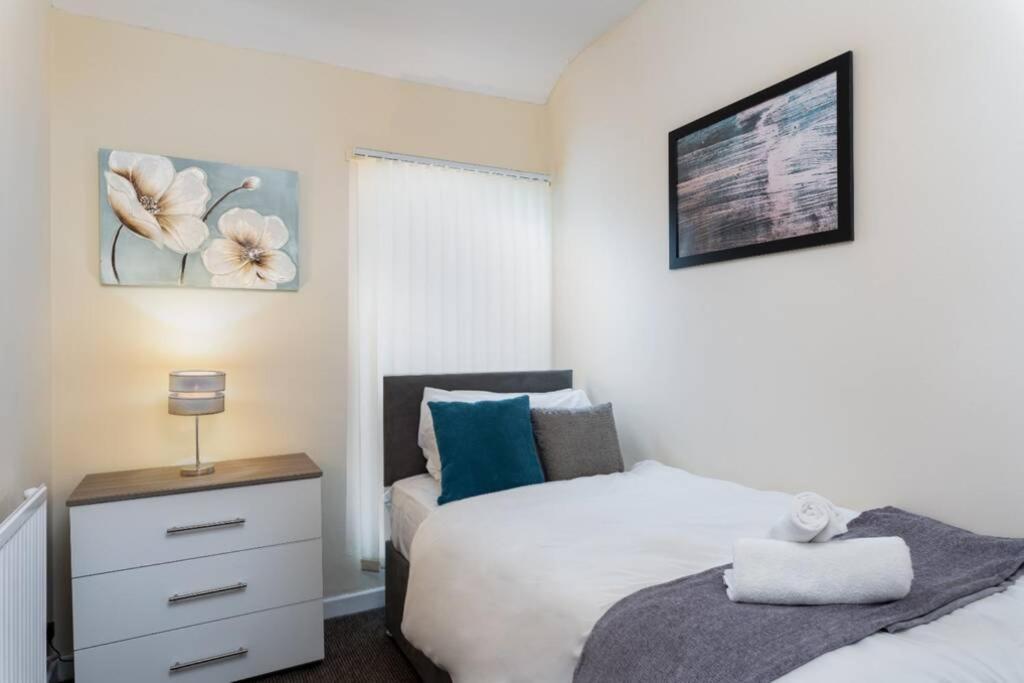 Sleeps 5, Smart Tv'S In Bedrooms Swansea Exteriér fotografie