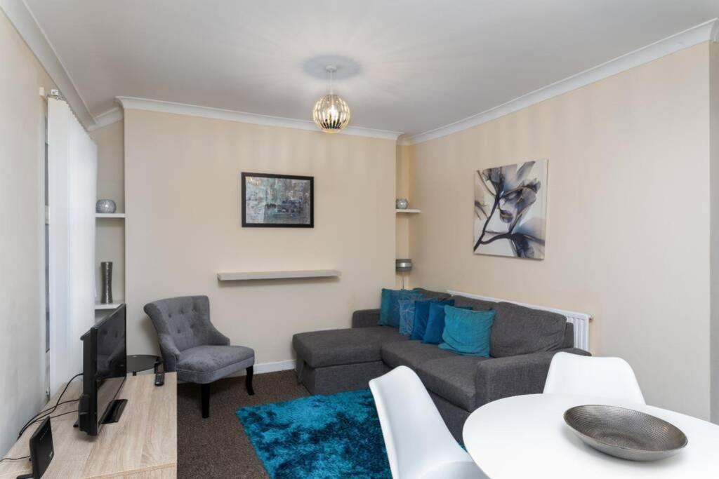 Sleeps 5, Smart Tv'S In Bedrooms Swansea Exteriér fotografie